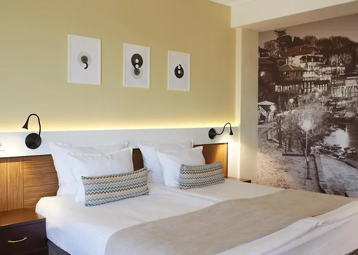 Nobel Ultra - Free Access Napospart