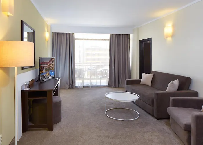 Nobel Ultra - Free Access Szálloda