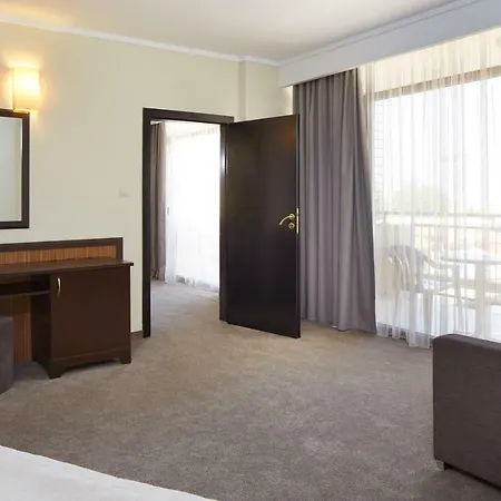 Nobel Ultra - Free Access Hotel