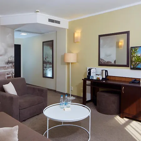 Nobel Ultra - Free Access Hotell 5*
