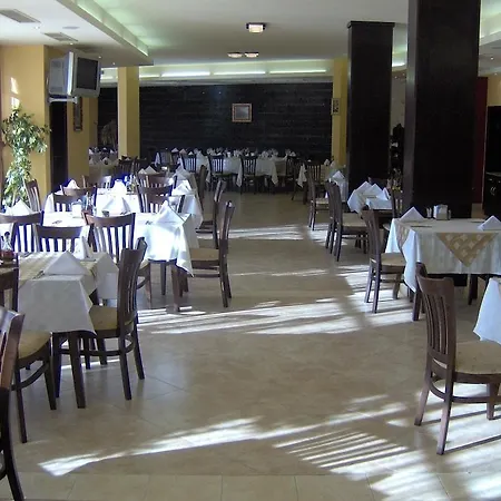 Отель Nobel Ultra - Free Access