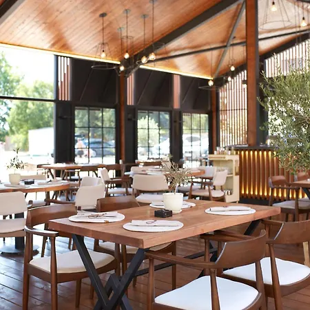 Отель Nobel Ultra - Free Access