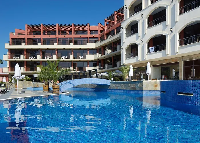 Nobel Ultra - Free Access فندق